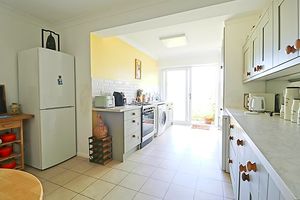 Kitchen / Breakfast Room- click for photo gallery
